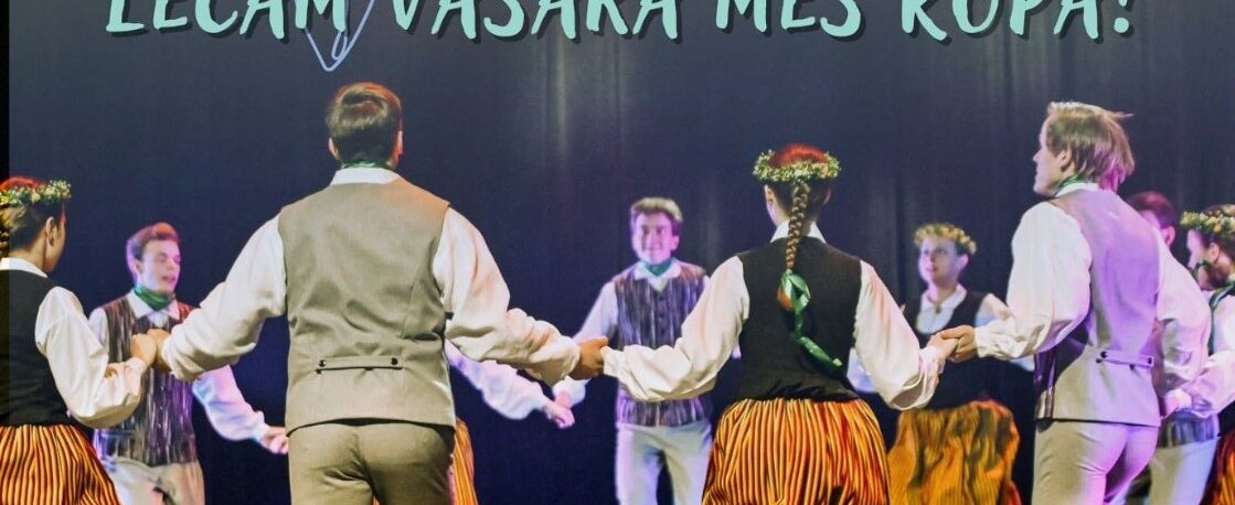 Viens ar otru roku rokā lēksim vasarā mēs kopā!